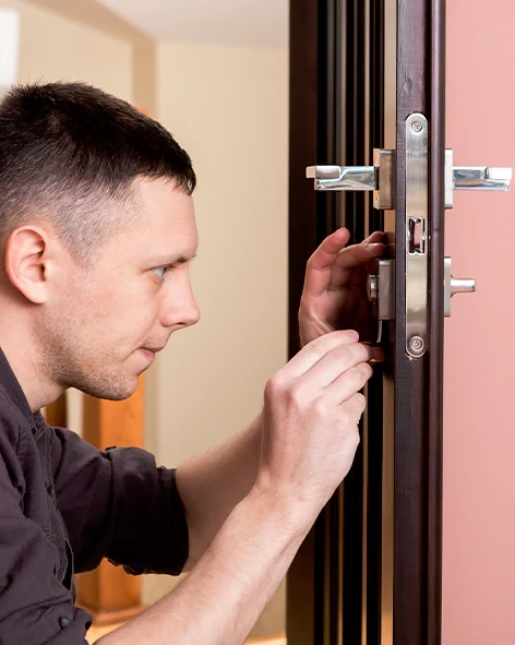 : Professional Locksmith For Commercial And Residential Locksmith Services in Reedley, CA