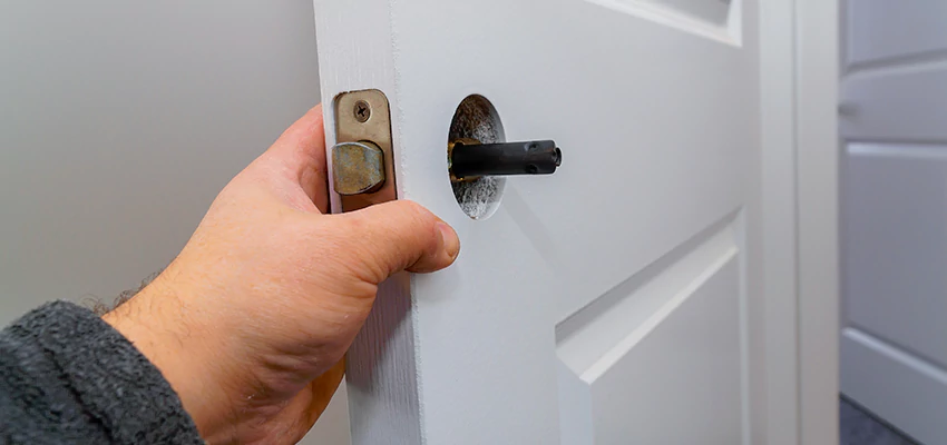 Nighttime Locksmith For Lock Repair in Reedley, CA
