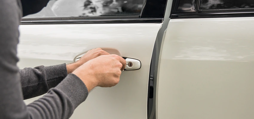 Unlock Car Door Service in Reedley, CA
